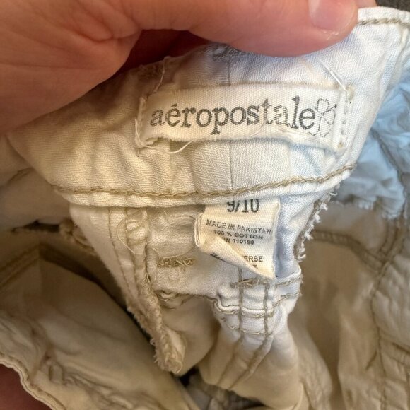 Aeropostale Cropped Cargo Pants Off-White Women’s Size 9/10 - Picture 3 of 4